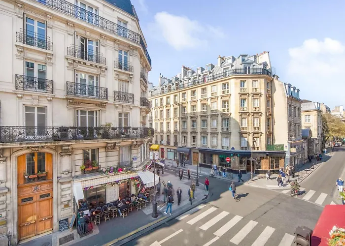 Marais Heart * Paris